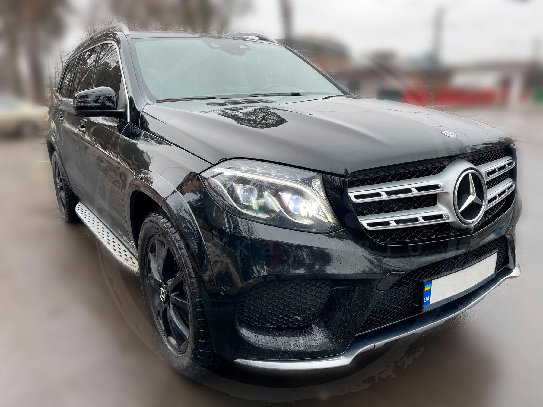 Rent Mercedes-Benz GLS 350D 2018