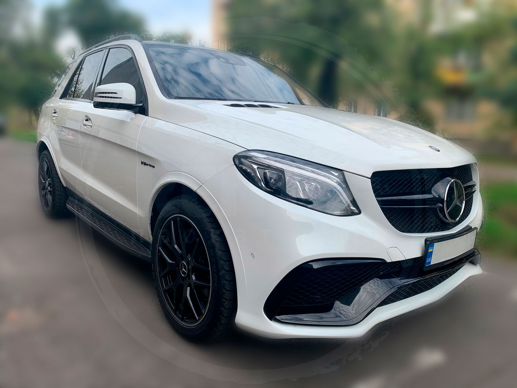 Rent Mercedes-Benz GLE
