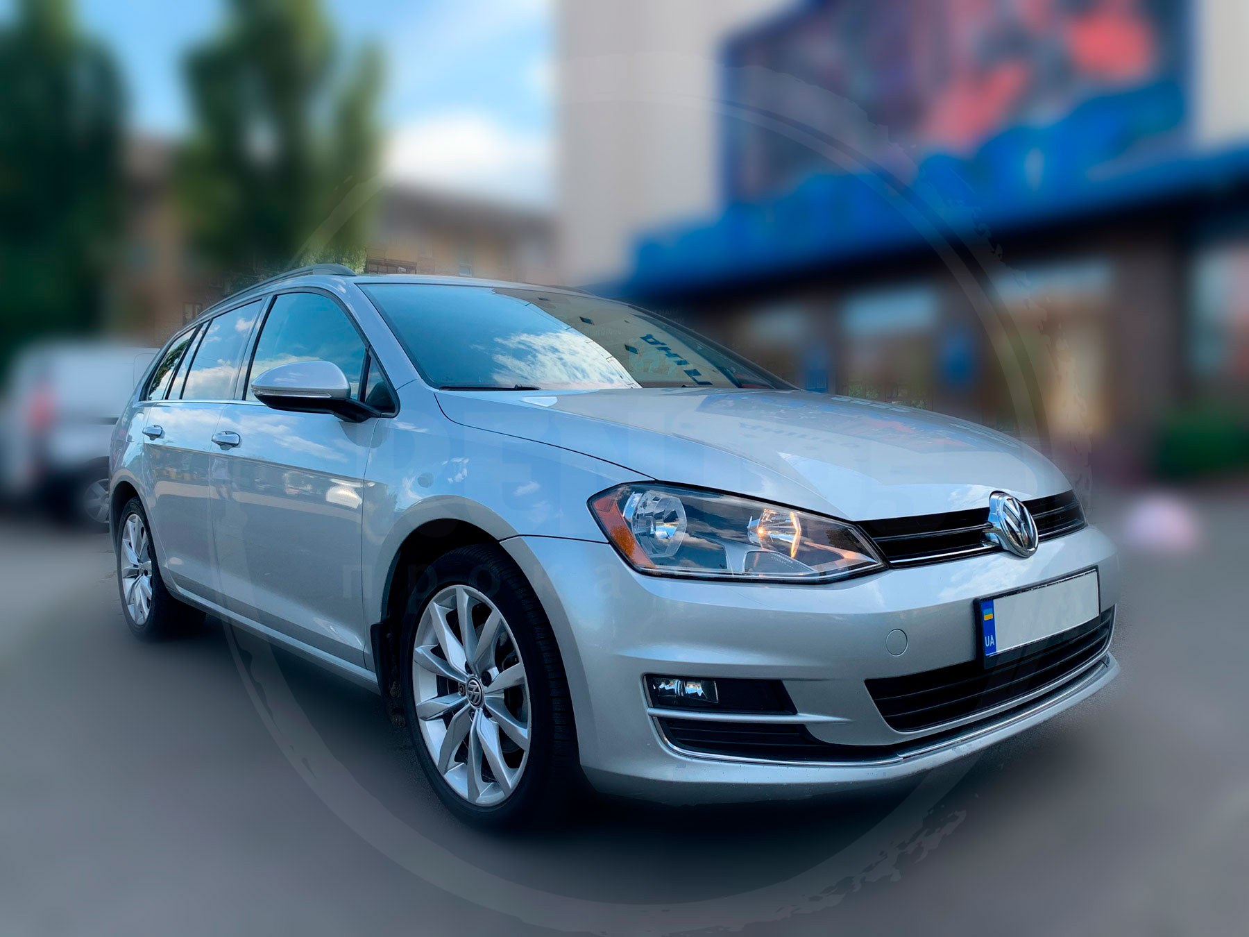 Rent Volkswagen Golf 